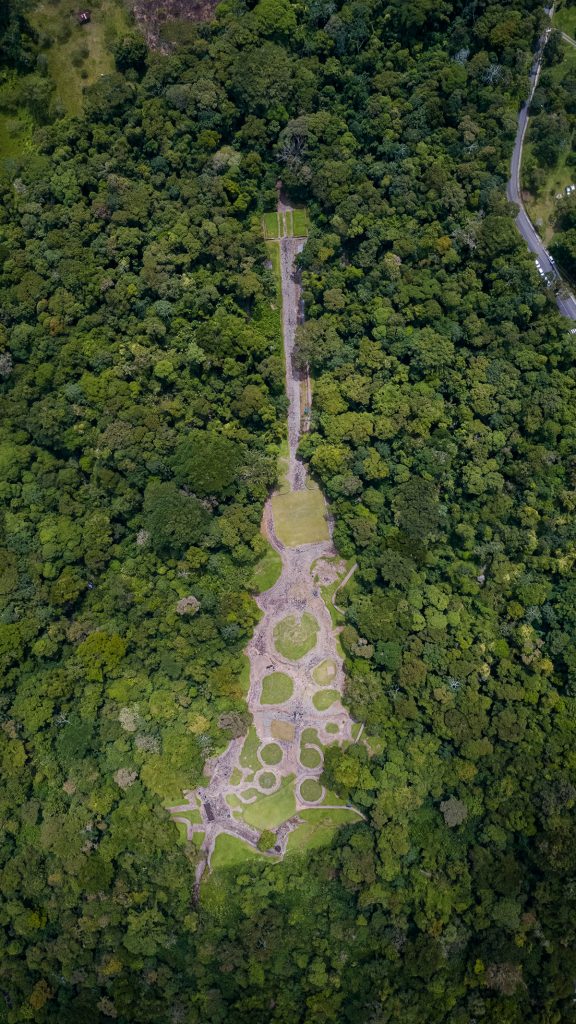 Vista aérea del yacimiento arqueológico Guayabo