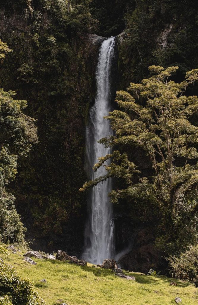 Catarata Las Trillizas en Turrialba | Guía Completa y Consejos | Paseos Costa Rica