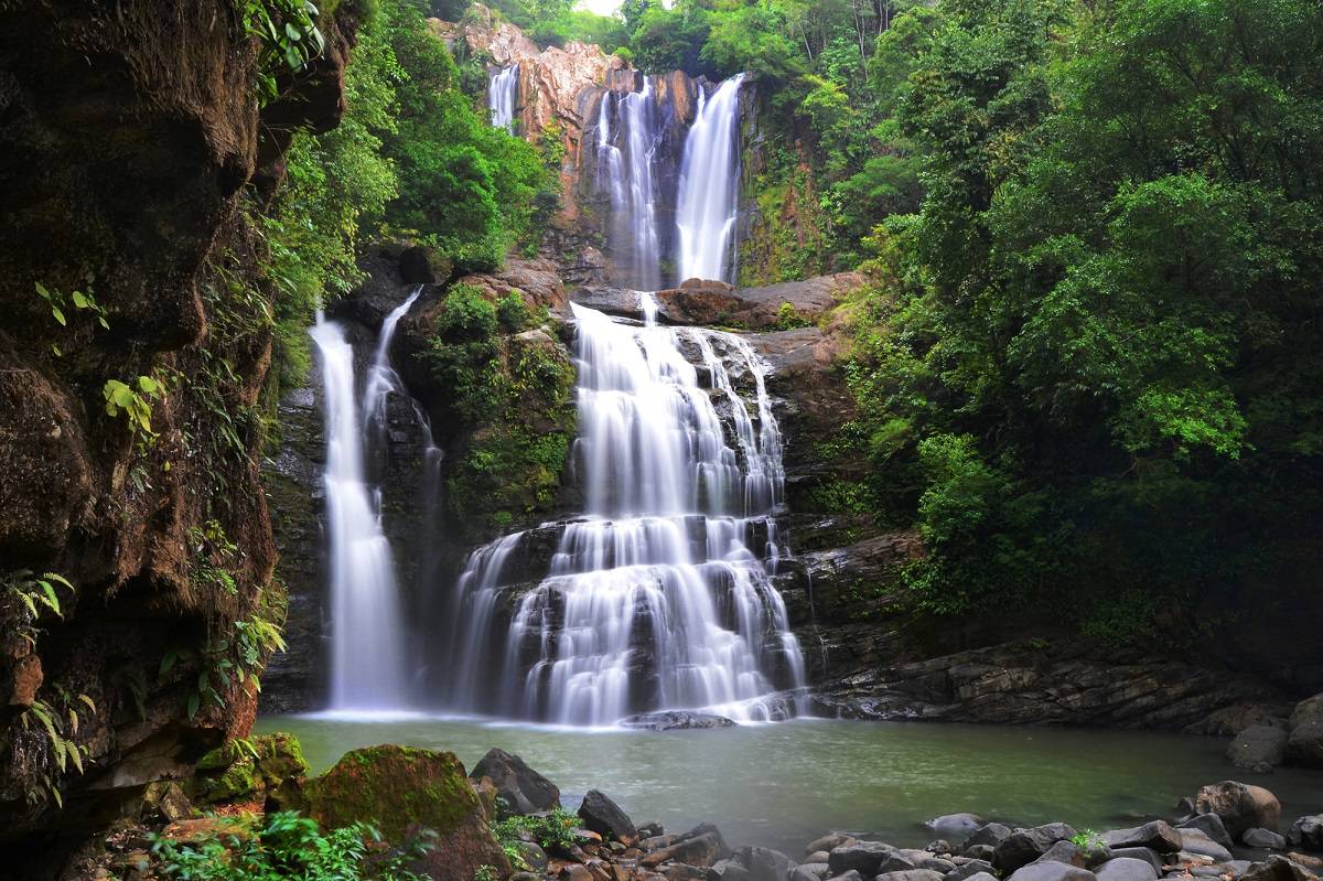 Vista panorámica de la Catarata Nauyaca
