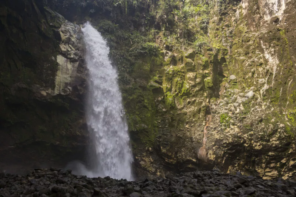 Catarata-Rio-Agrio-2-1024x683.jpg.webp