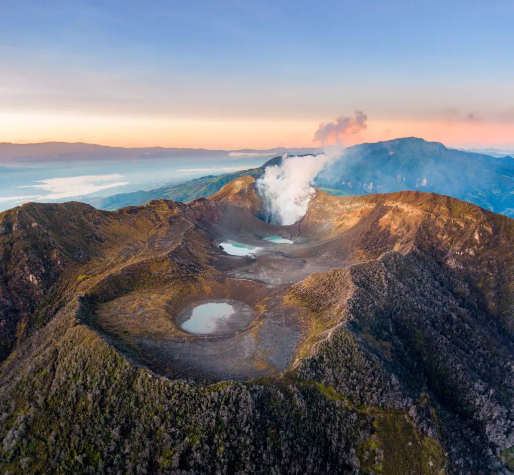 Parque-Nacional-Volcán-Turrialba-1-1024x946.jpg.webp