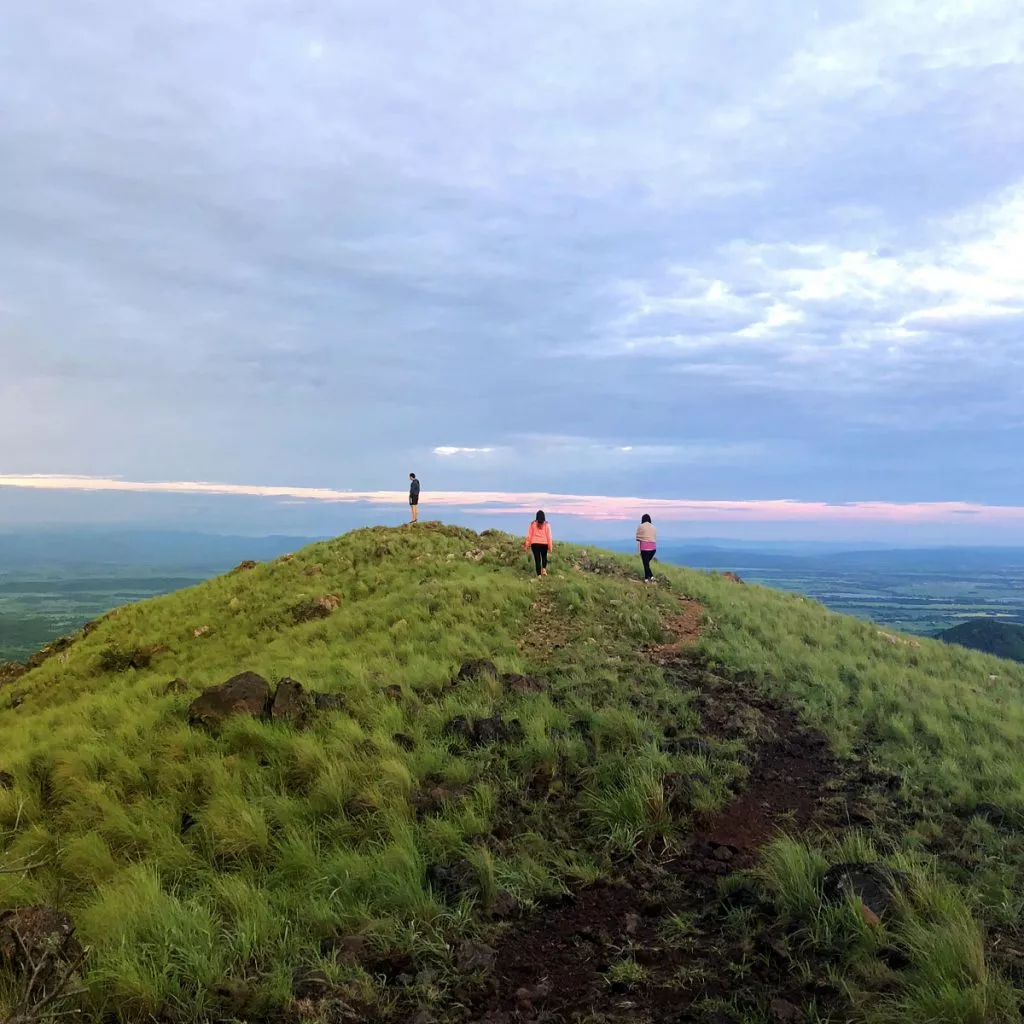Personas-Cerro-Pelado-Liberia-Guanacaste-1024x1024.jpg.webp