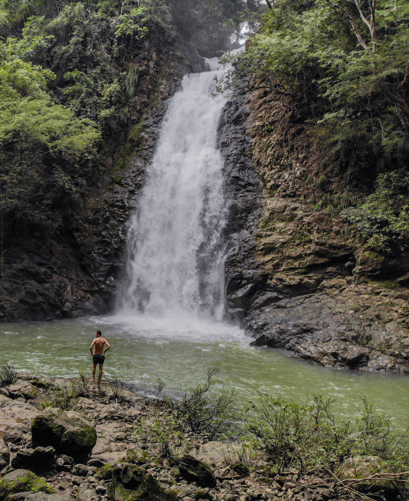 Catarata Montezuma: Aventura Natural junto a la Playa | Paseos Costa Rica