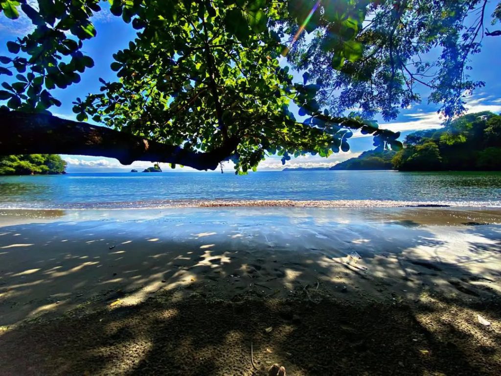 Amanecer en Playa Margarita, Golfo de Nicoya